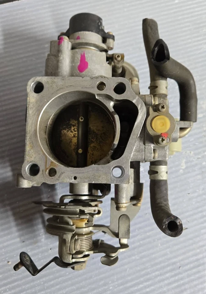 1997-2002 Toyota Tacoma T100 4Runner 3.4l Throttle Body Valve Assembly Oem - Image 2 of 4
