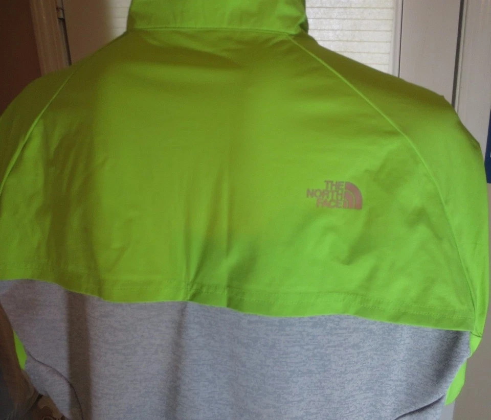 The North Face Men's X-Large Ultralight Jogging Jacket in Grey and Safety Green - Image 4 of 4