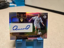 22-23 Select Premier League Pitchside Signatures Auto #PS-HKE Harry Kewell