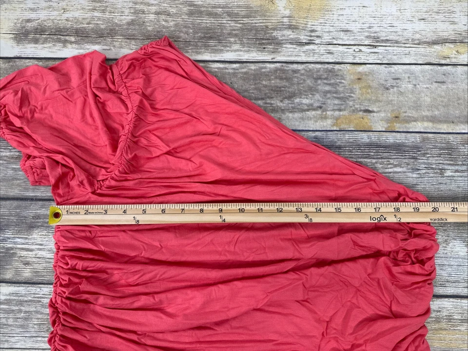 Blusa Colleen Lopez Ruched Um Ombro Feminina Plus Size 2X Manga Curta Coral NOVA - Imagem 2 de 4