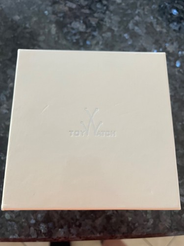 Toy Watch Brand Woman’s Watch Excellent Condition With Box - Picture 6 of 6