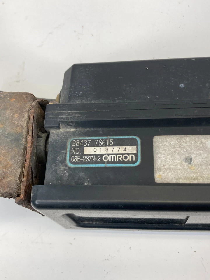 Módulo sensor de distancia de control de crucero adaptativo Infiniti QX56 2005-2010 5,6 L FABRICANTE DE EQUIPOS ORIGINALES Foto 4 de 4