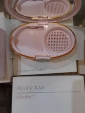 New Mary Kay Pink and Gold Mirrored Refill Compact #4904 