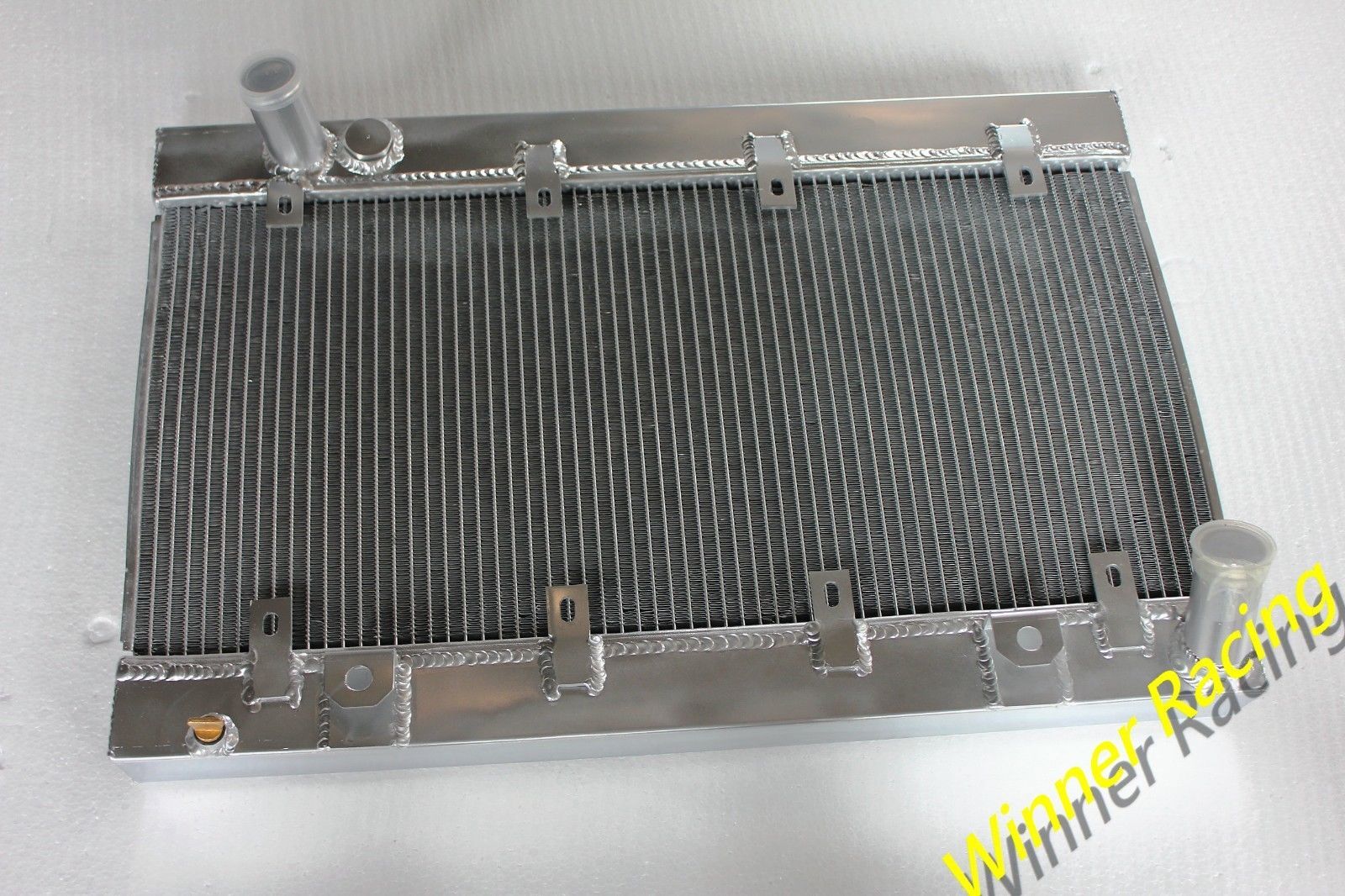 Aluminum Radiator For Ferrari 328 GTB / 328 GTS 3.2L V8 M/T 1985-1989 86 87 88