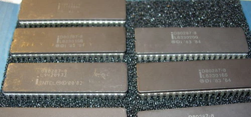 D80287-8 Vintage Rare D80287 INTEL COPROCESSOR 40PIN CERDIP NEW LAST ONES QTY-1 - Picture 2 of 2