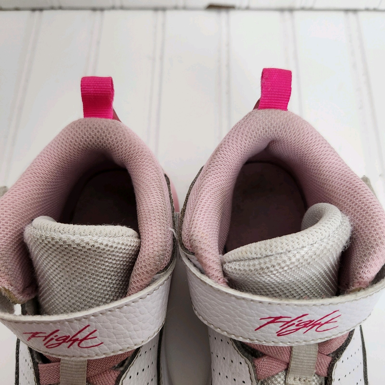 Nike Jordan Flight Girls Size 11C White/Pink Basketball Hoops Training Sneakers thumbnail 12