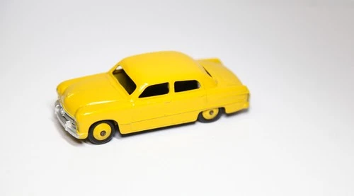 New ListingDinky 170 Ford Fordor Sedan Yellow - Near Mint Vintage Original 1950s