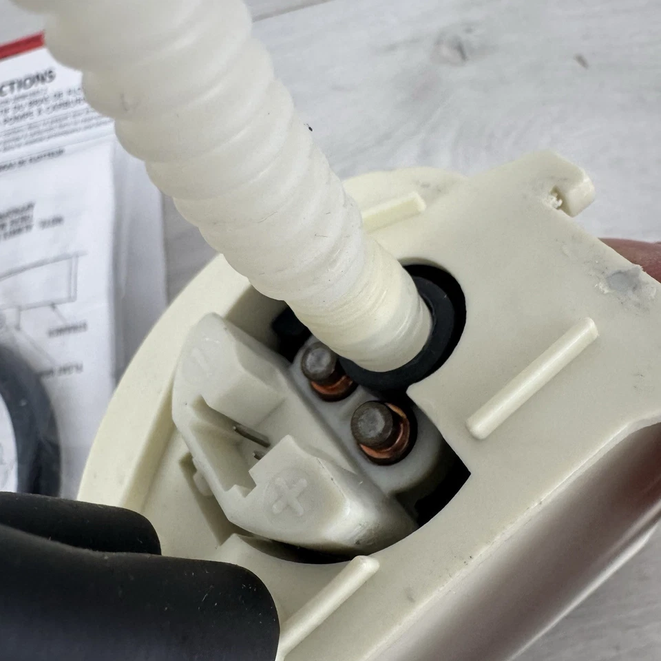 Bomba de combustible eléctrica para Chevy 1993-1995, Pontiac Camaro, Firebird 1,6, 1,8, 2,0 L Foto 2 de 4