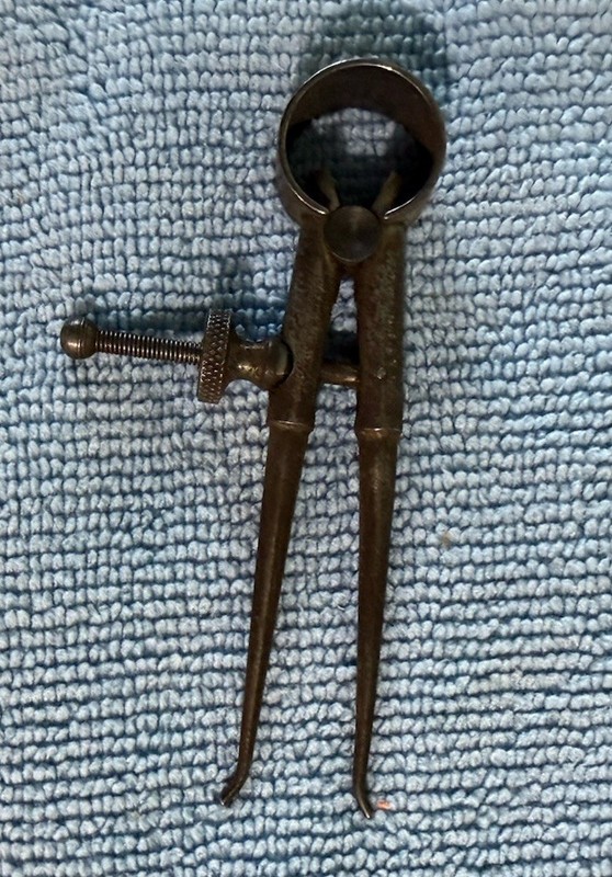 Vintage drafting tool compass - 3” Long