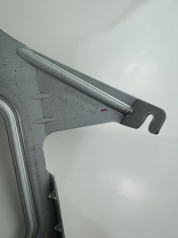 Mount Support Mercedes W212 Audio Sound Amplifier Bracket Holder A2125450440 - Image 3 of 4