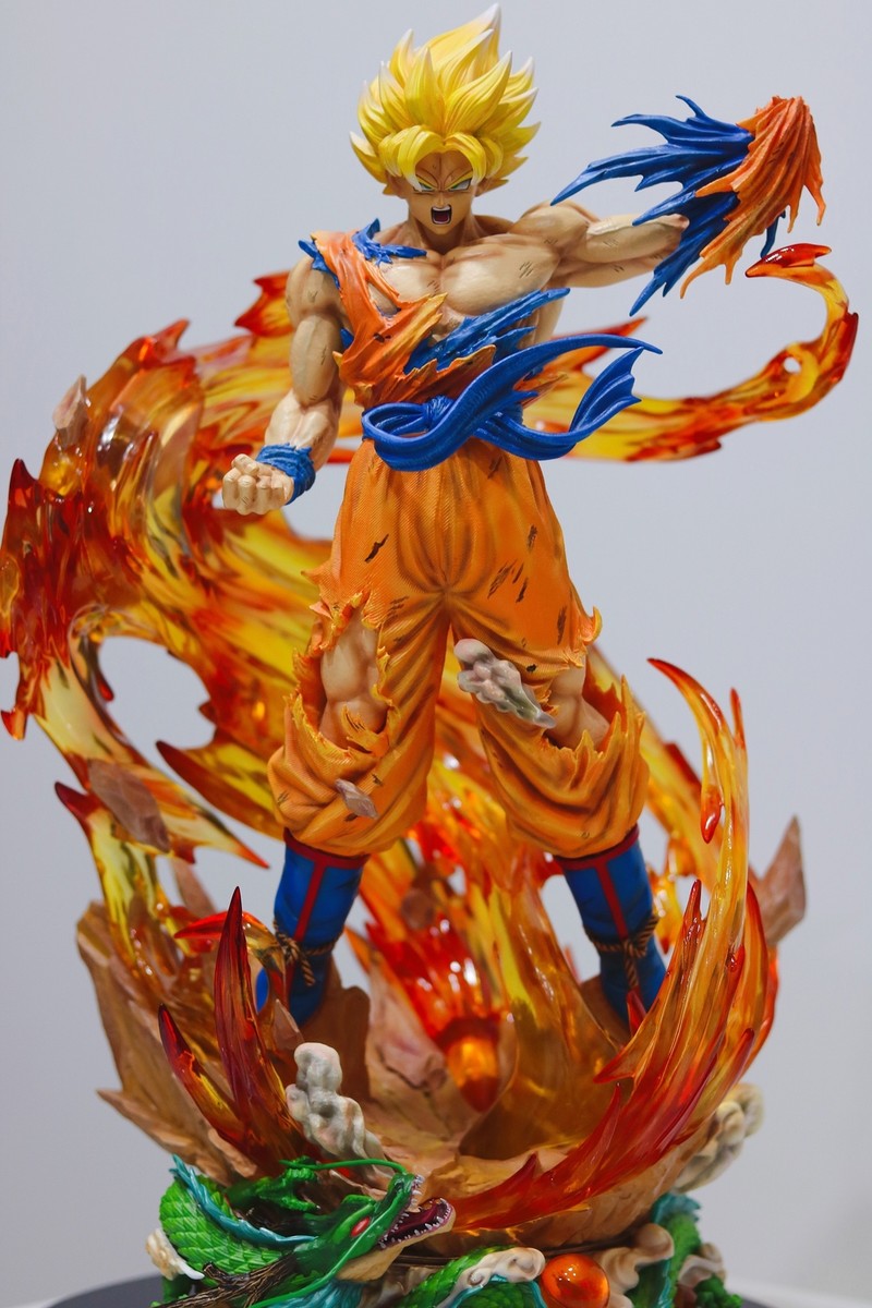 Dragon Ball Z LED Light Goku Super Saiyan 40 cm