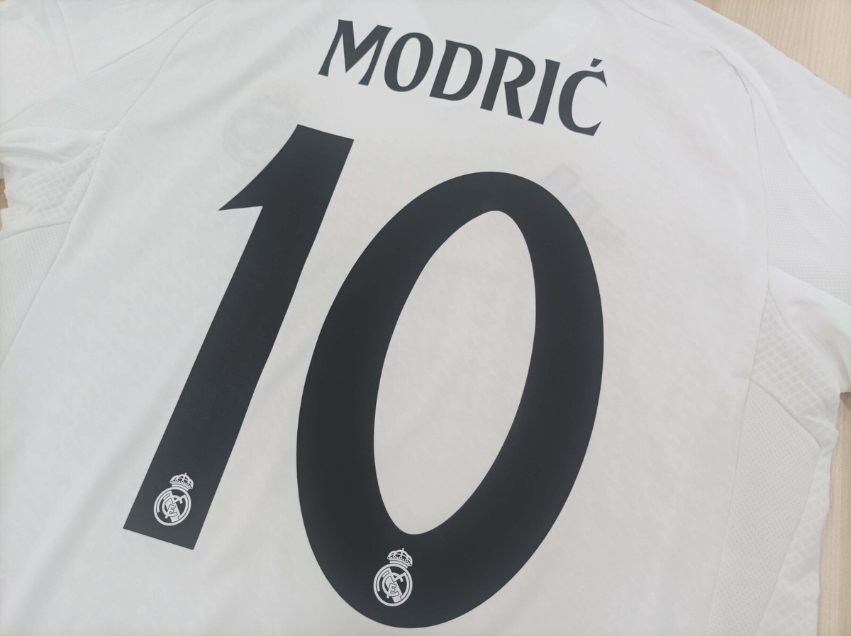 REAL MADRID MODRIĆ 10 ジャージ Amazon.com: RM #10 Modric Home White Soccer Jersey for Men