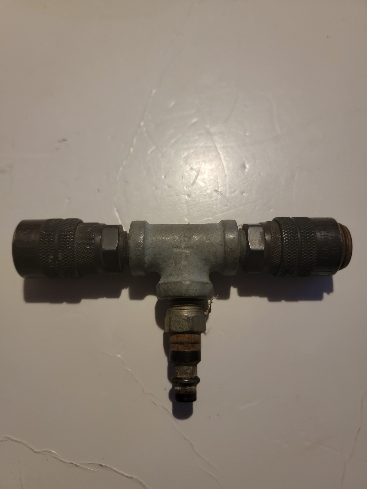 Parker 30 Series Quick Disconnect Splitter Used Surplus 1/4
