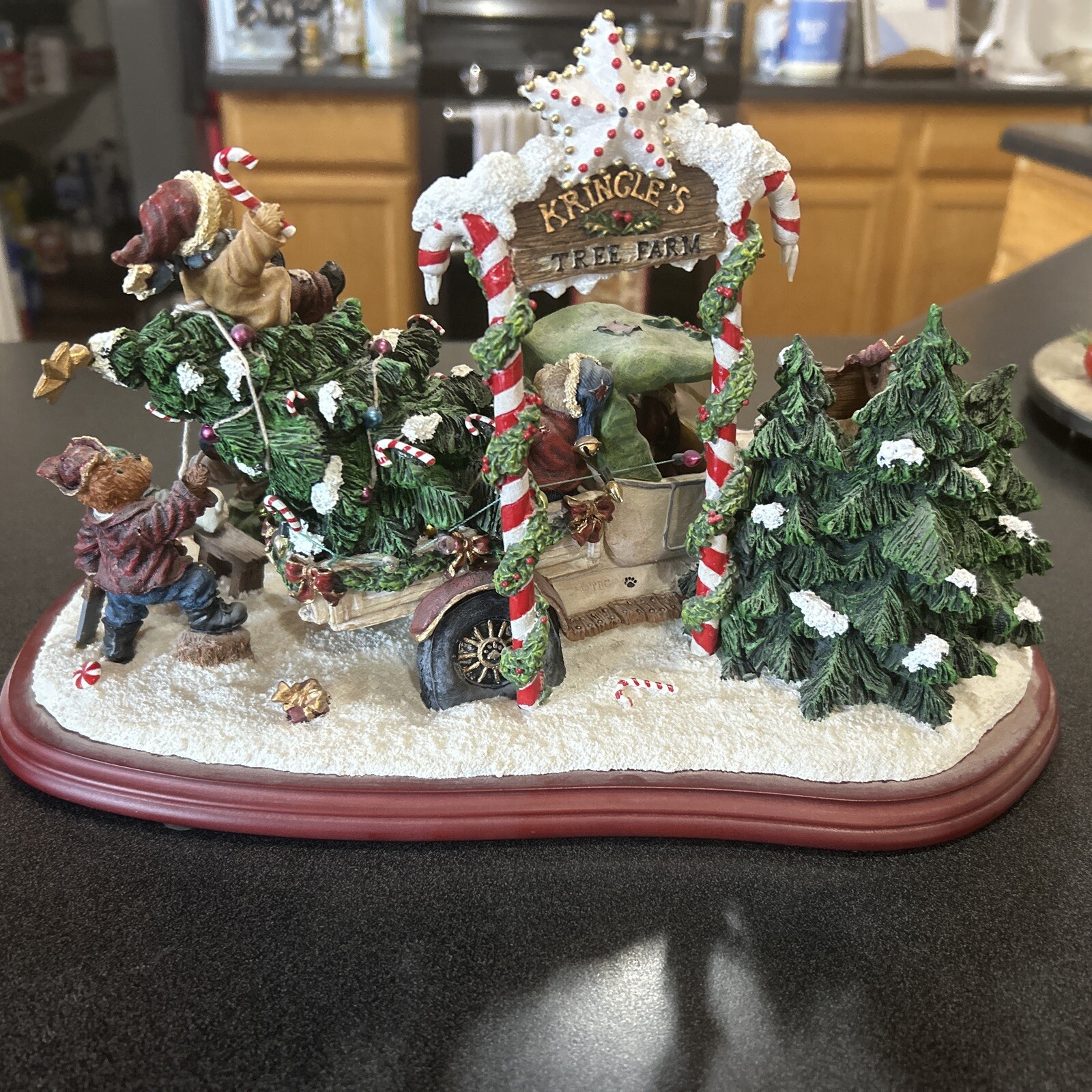 Picture 4 of 5