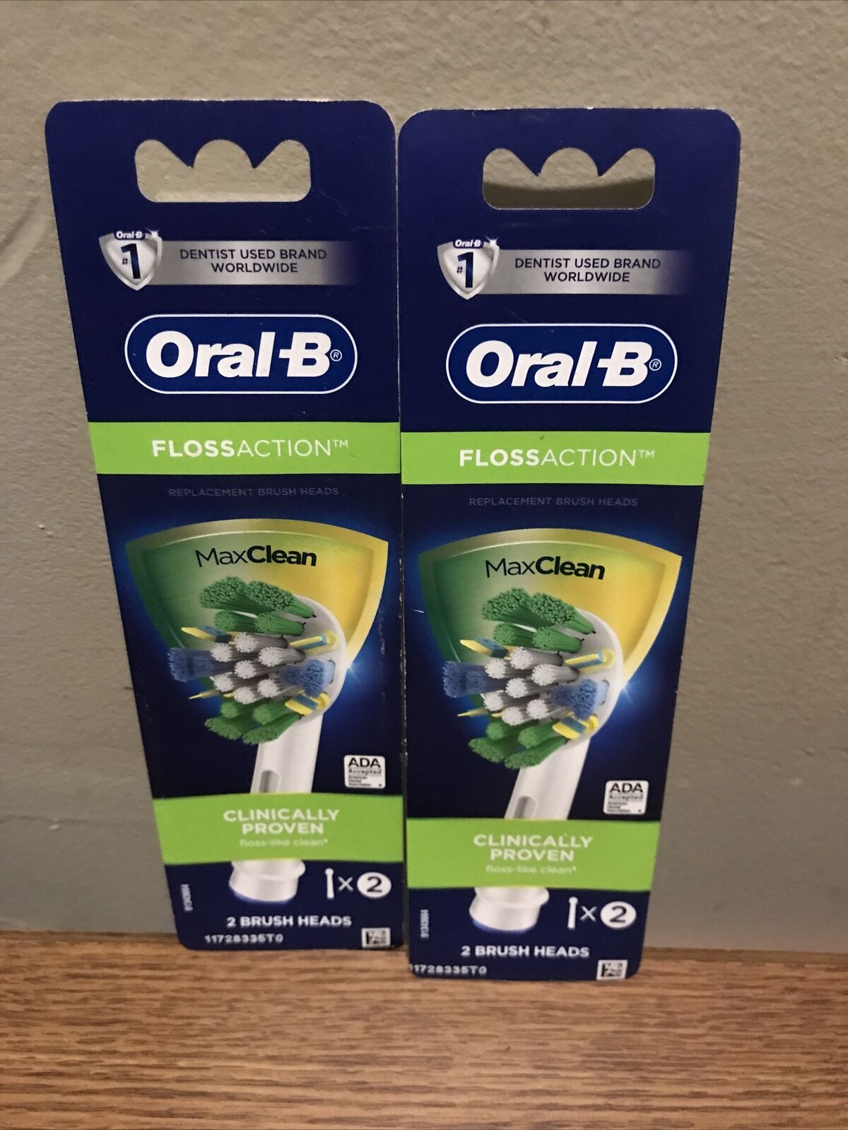 Oral-B FLOSSACTION Replacement Brush Heads 4 Total LOT OF 2 Brand New
