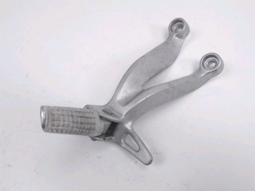 PLATINE REPOSE PIED Arriere Droite Gsf 650 Suzuki Footrest Bracket Right Bandit EUR 25,99 - FR