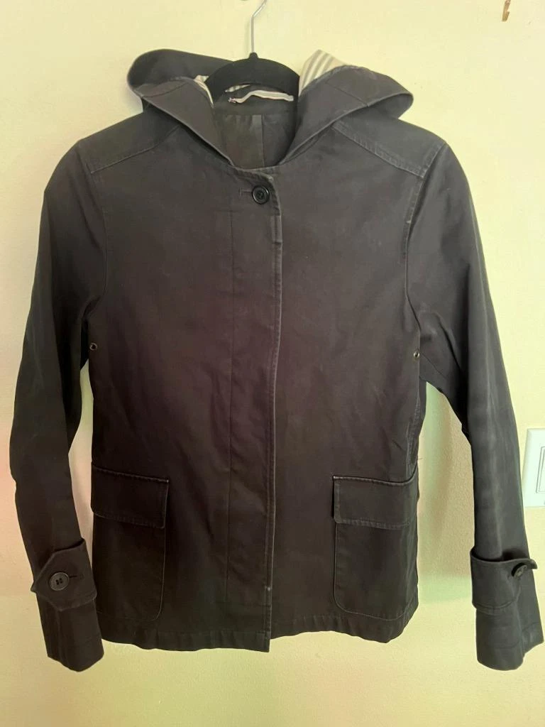 Burberry black top rain jacket