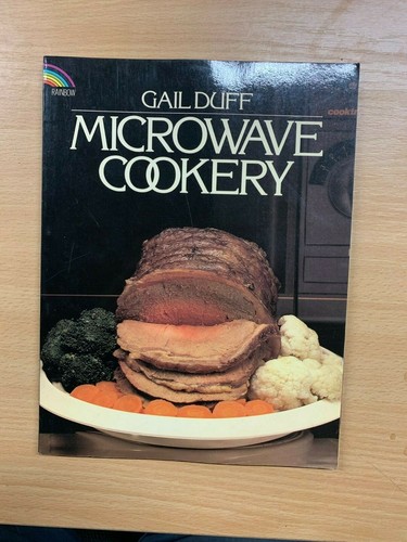 Libro de tapa dura ilustrado grande 1986 "Cocina microondas" (P5)