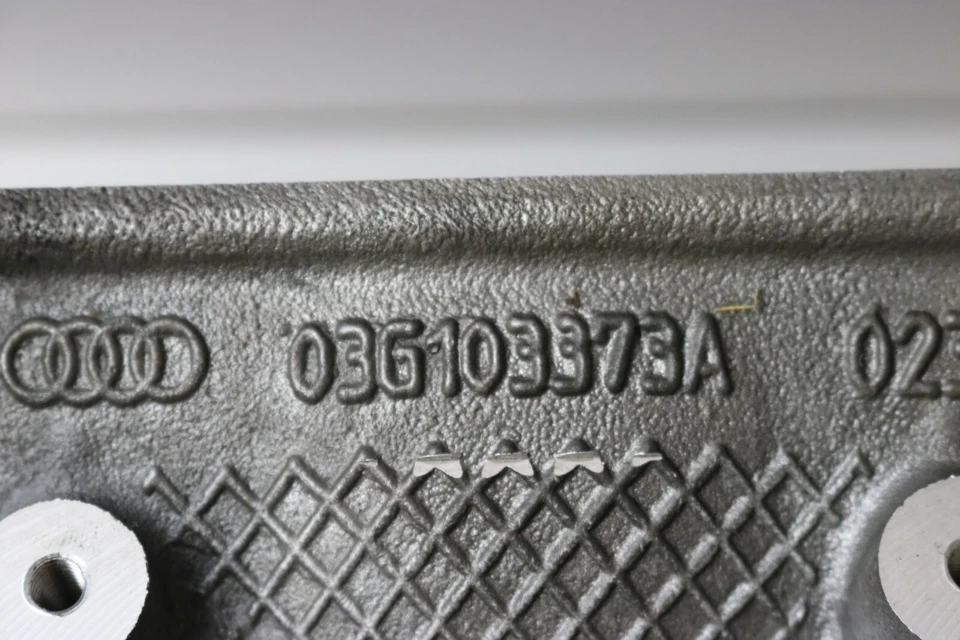 03G103373A BKD BLB BRE BKP BSY BMN BMR AZV für Audi A3 A4 Zylinderkopf 2.0 TDI - Bild 2 von 2