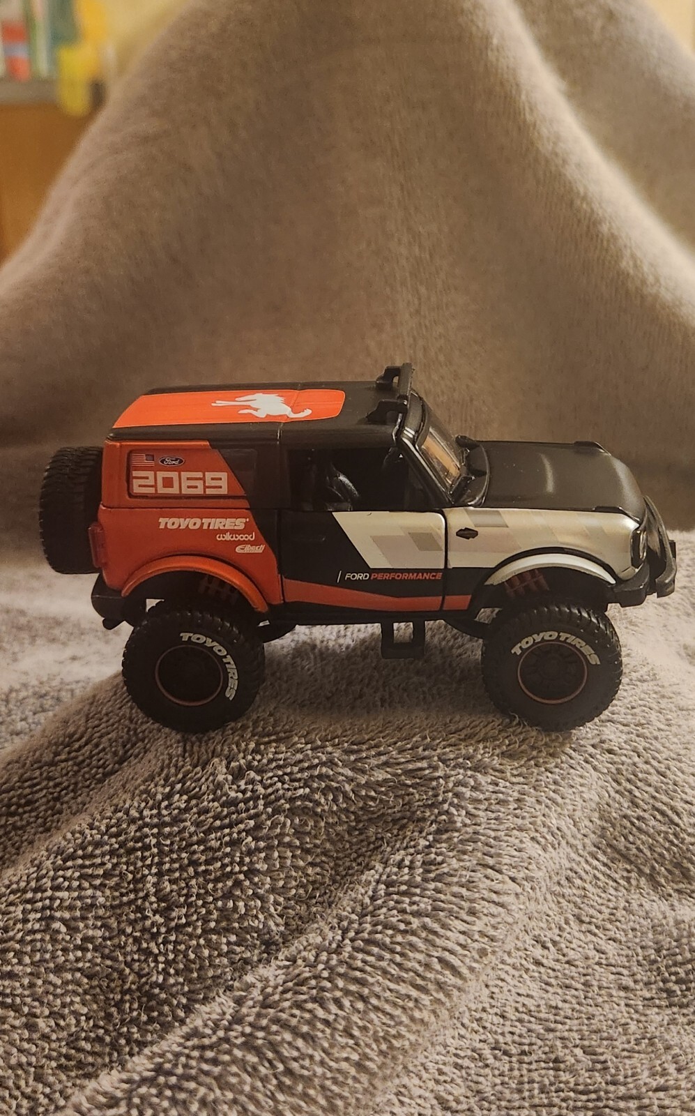 Picture 1 of 5