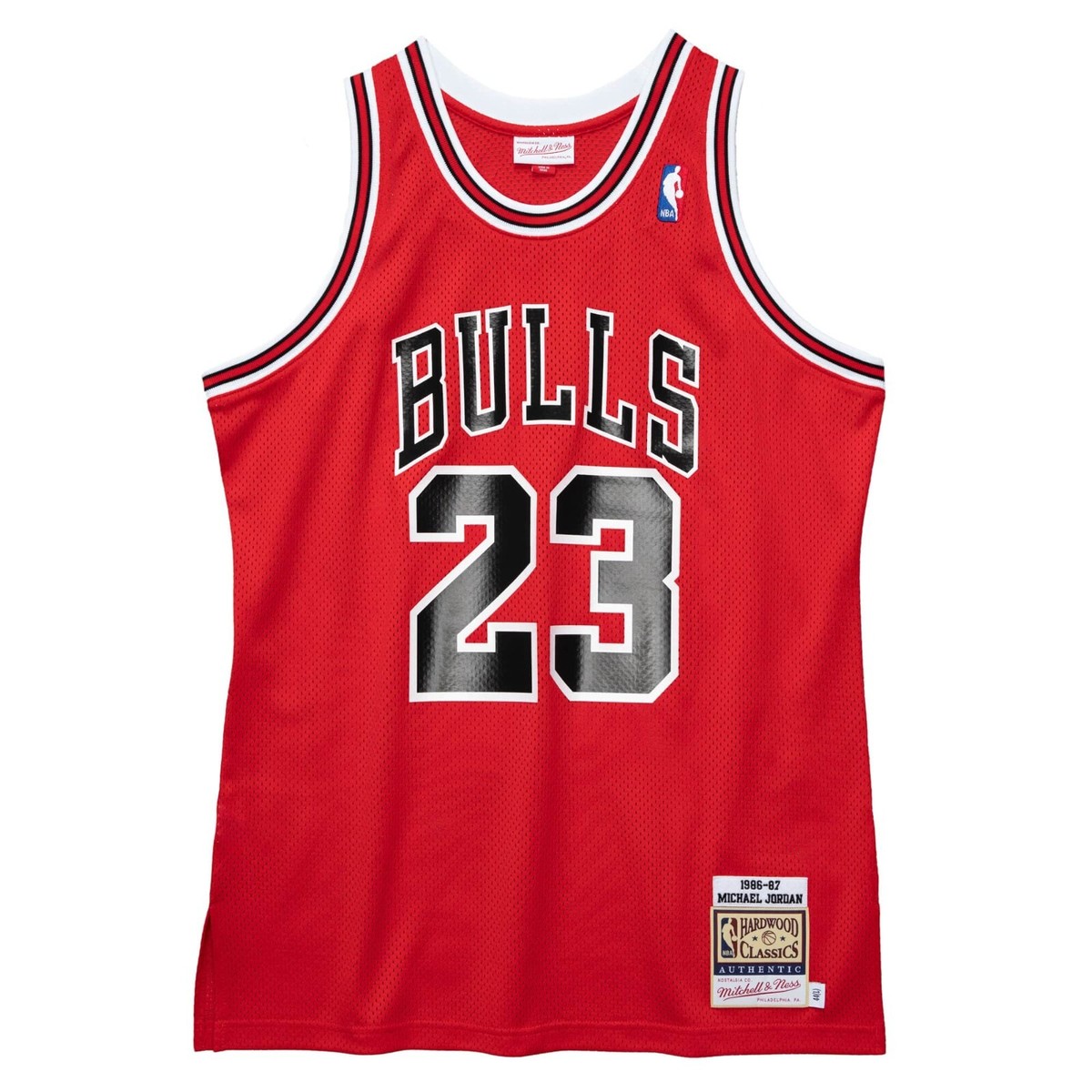 BULLS JORDAN 23 黒ジャージ 1986-87 Vintage Michael Jordan #23 Chicago Bulls Black Nike Team
