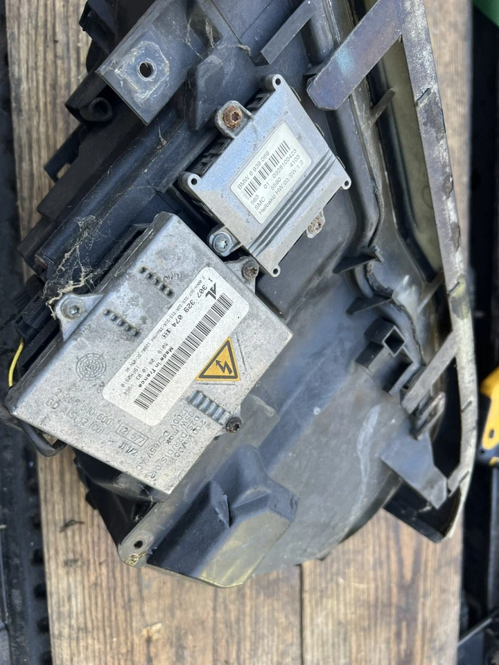 ☑️ 2004 - 2006 宝马 E46 325Ci 330Ci 左可转换氙气高强度高强度车头灯 — 第 3/3 张图片