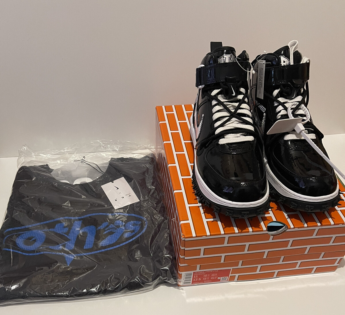 Taglia 11 Nike Air Force 1 Mid x Off White Sheed & Off White x Nike maglietta nera M