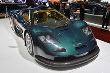 Cars 1997 mclaren f1 gt Desk Mat Stitched
