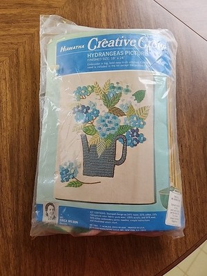 Vtg 1969 Hiawatha Creative Crewel Stitchery Kit Hydrangeas Pic 7062 Erica Wilson