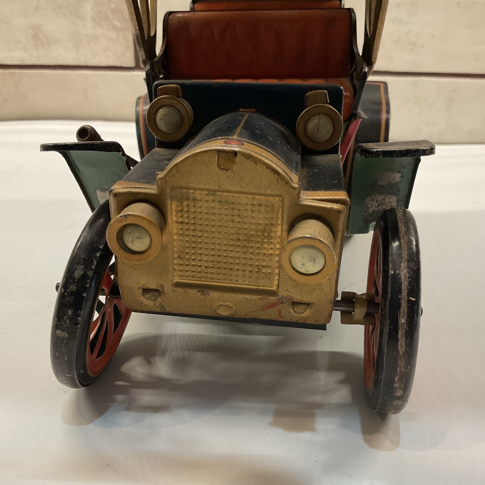 Vintage Lever Action Tin Model T Buggy, Modern Toys Japan Works!