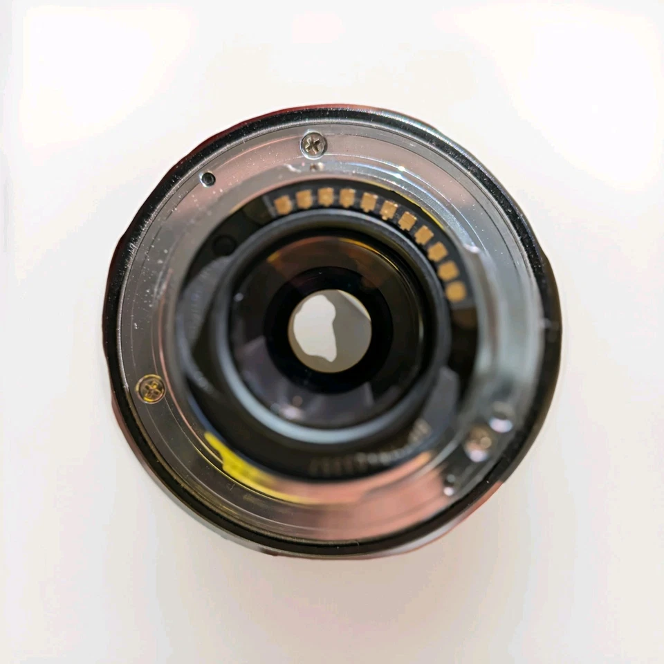 Panasonic Lumix Leica 8-18mm f/2.8-4.0 DG Vario-Elmarit ASPH Wide Mft M43 Lens - Image 3 of 3