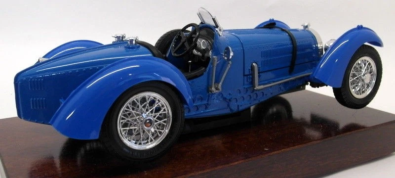 Burago 1/18 Scale Diecast 3505 Bugatti Type 59 1934 Blue on Plinth - Image 3 of 4