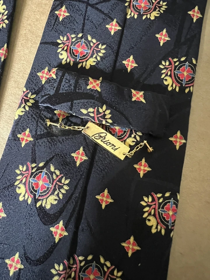 Brioni Hecho en Italia Negro Floral Foto 2 de 4