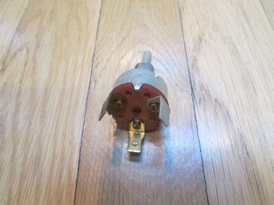 НОВЫЙ ИЗ СТАРЫХ ЗАПАСОВ 1973 - 1989 FORD C CT600 700 800 ПЕРЕКЛЮЧАТЕЛЬ НАГРЕВАТЕЛЯ D3HZ-18578-B - Изображение 2 из 2