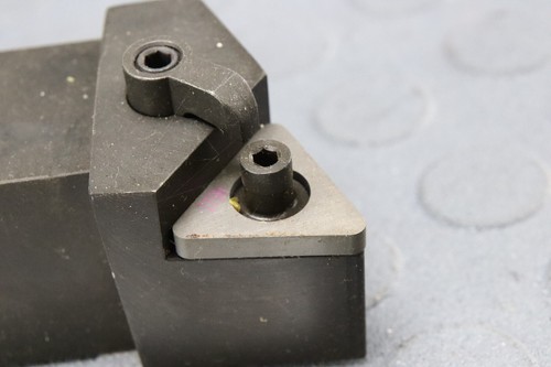 KENNAMETAL STRUMENTO SCANALATURA INDICIZZABILE MTJNL-246 GAMBO 1-1/2'' TN..663 LOC2451 - Foto 3 di 5