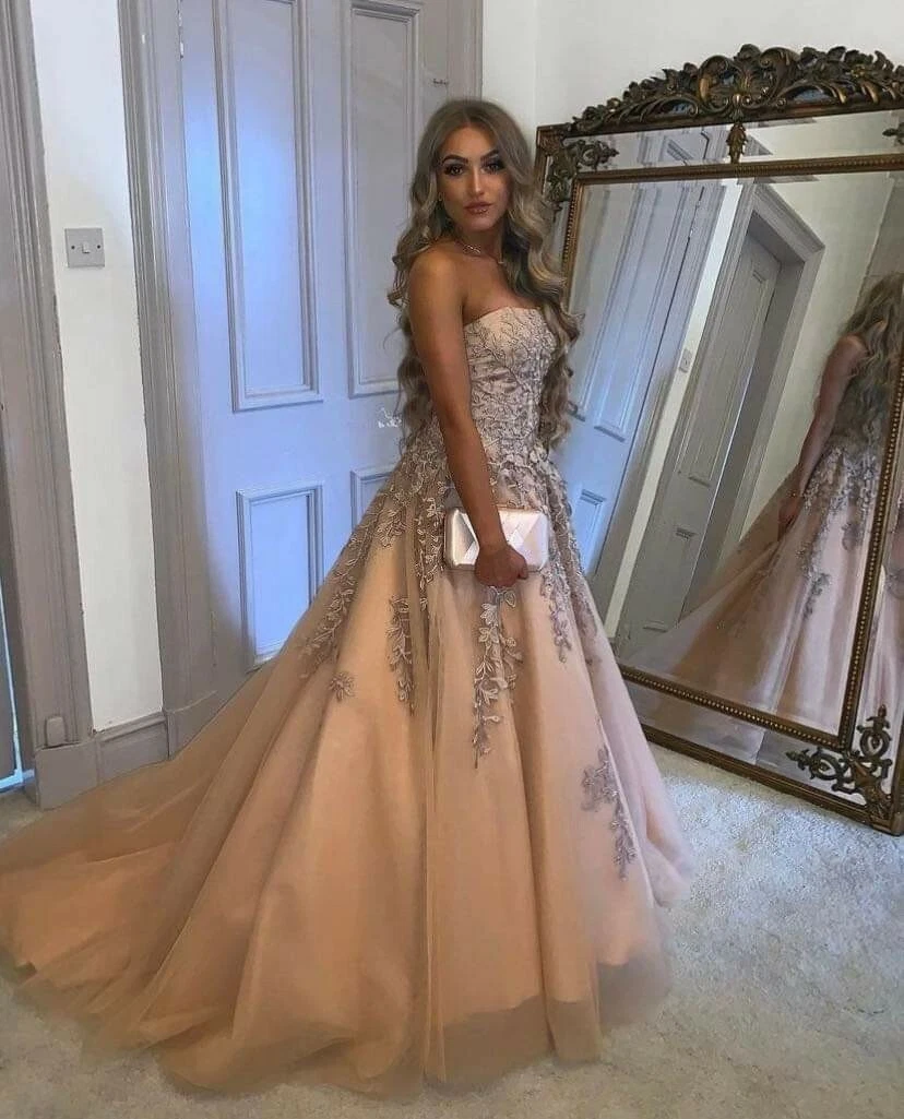 Strapless long sherri hill sales prom dress with train