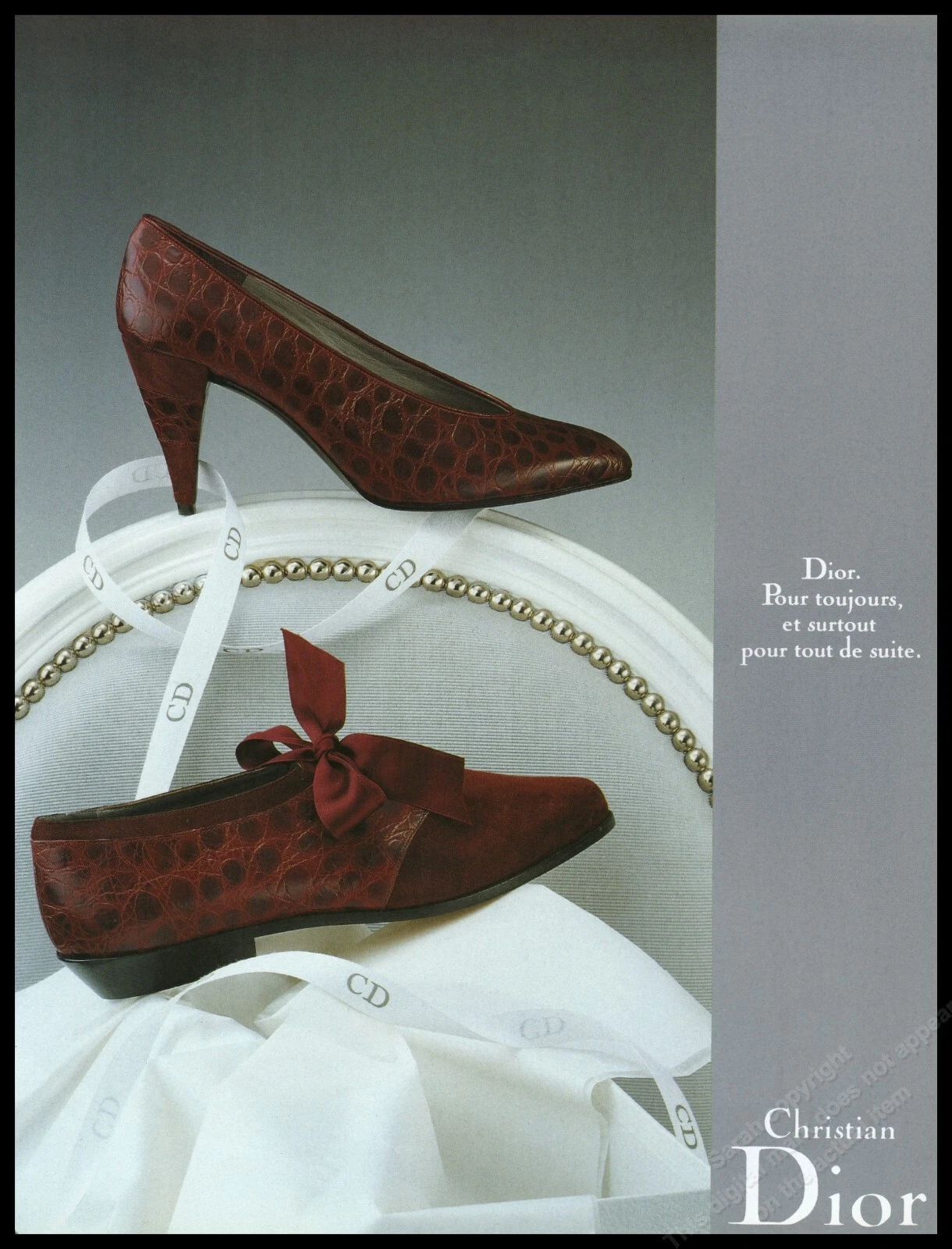 1980 Talons hauts magazine publicité imprimée chaussures mode femmes DIOR  1 pg