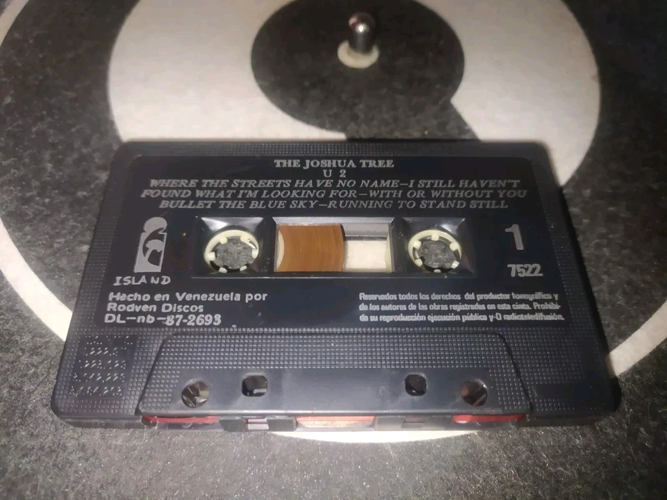 U2 - The Joshua Tree ultra rare cassette Venezuela Rodven 1987 - Image 3 of 4