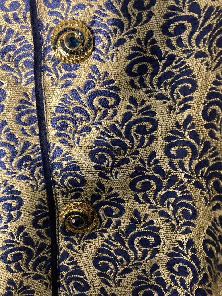 Jaqueta Longa Masculina Indo Western Sherwami-Bordada Azul e Dourada-Tamanho G (44)-NOVA - Imagem 3 de 4