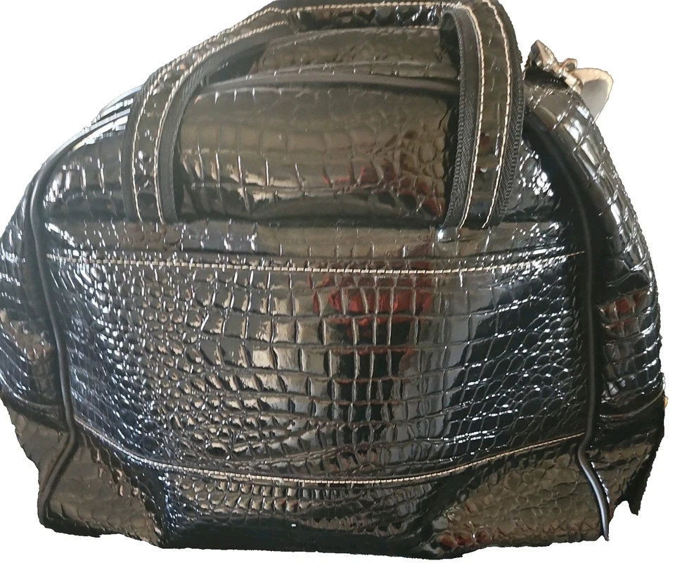 Bolso de hombro BigY2K Kathy Van Zeeland negro imitación cuero detalles plateados 16"x13" Foto 3 de 4