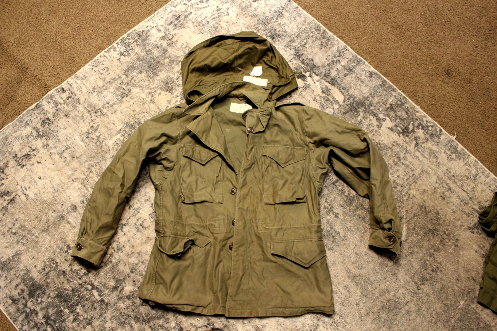 RARE Authentic US WWII Military M-1943 Field Jacket & Hood Mens 38R WW2
