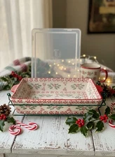 Temp-tations Peppermint Holly 13x9 Baker Lid & Wire Rack NEW Christmas RETIRED