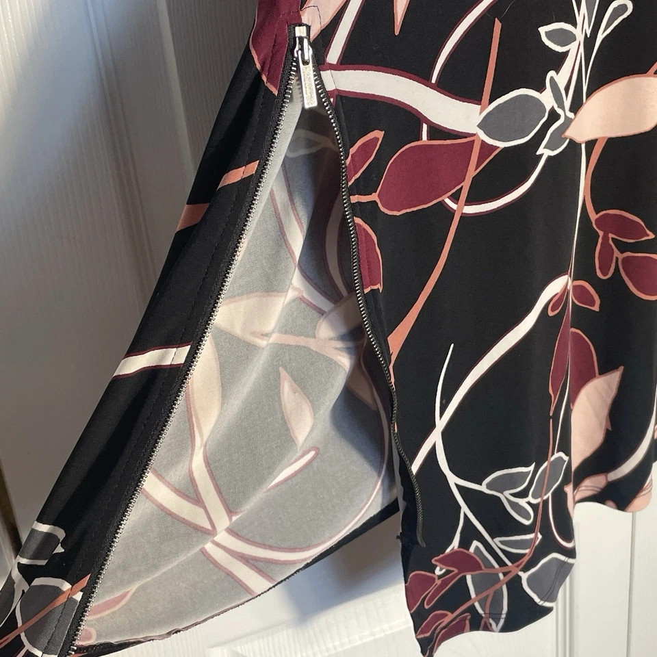 Camisa Alfani Mujer Mujer 2X Negra Roja Beige Floral Pullover Túnica Detalle Cremallera Foto 3 de 4