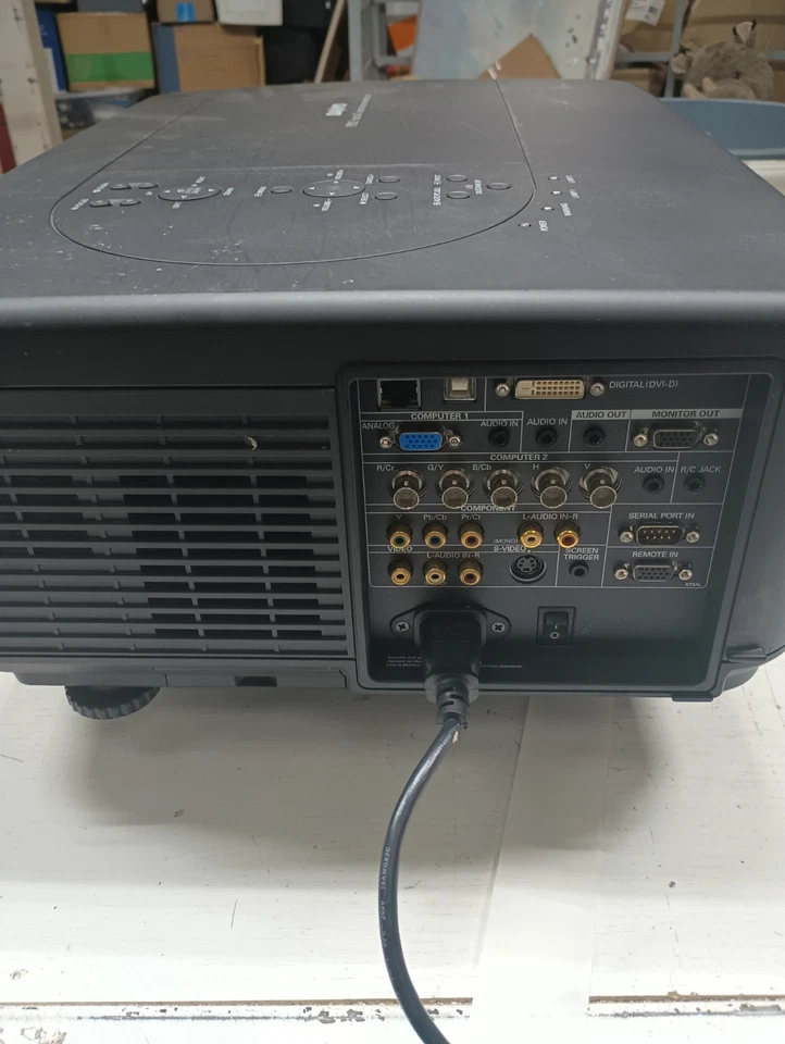 Sanyo PLC-XP45 Large Venue Presentation Projector - PRO xtraX Multiverse -TESTED - Image 3 of 3