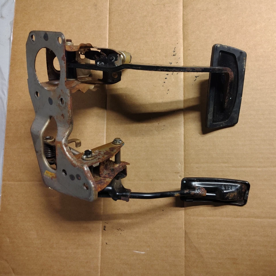 Pedal de freio e acelerador Honda Prelude S compatível com 1992 1993 1994 1995 1996  - Imagem 2 de 4