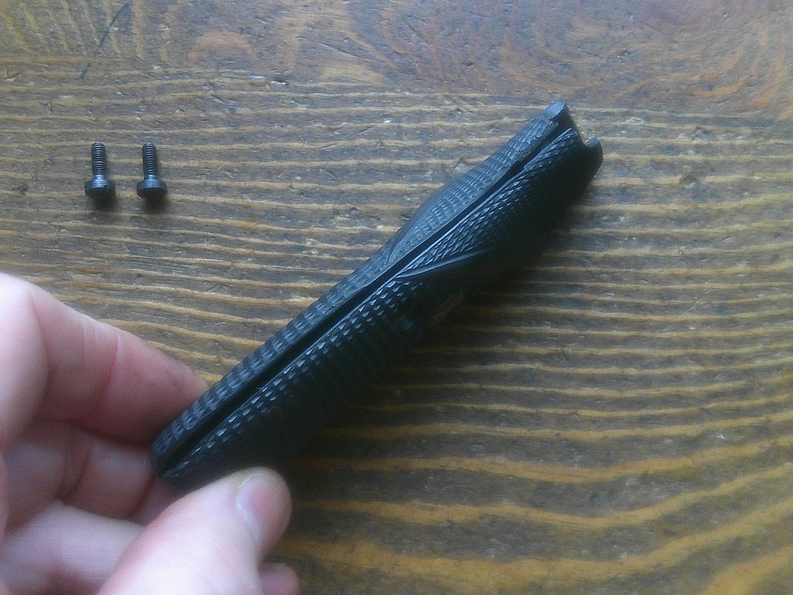 Pachmayr Rubber Signature Grips - Browning Hi-Power w/ Screws