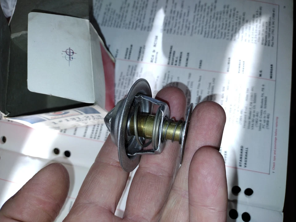 ENGINE THERMOSTAT - BMC BEDFORD AUSTIN COMMERCIAL - PERKINS 6-354 / 6.354 DIESEL - Image 4 of 4