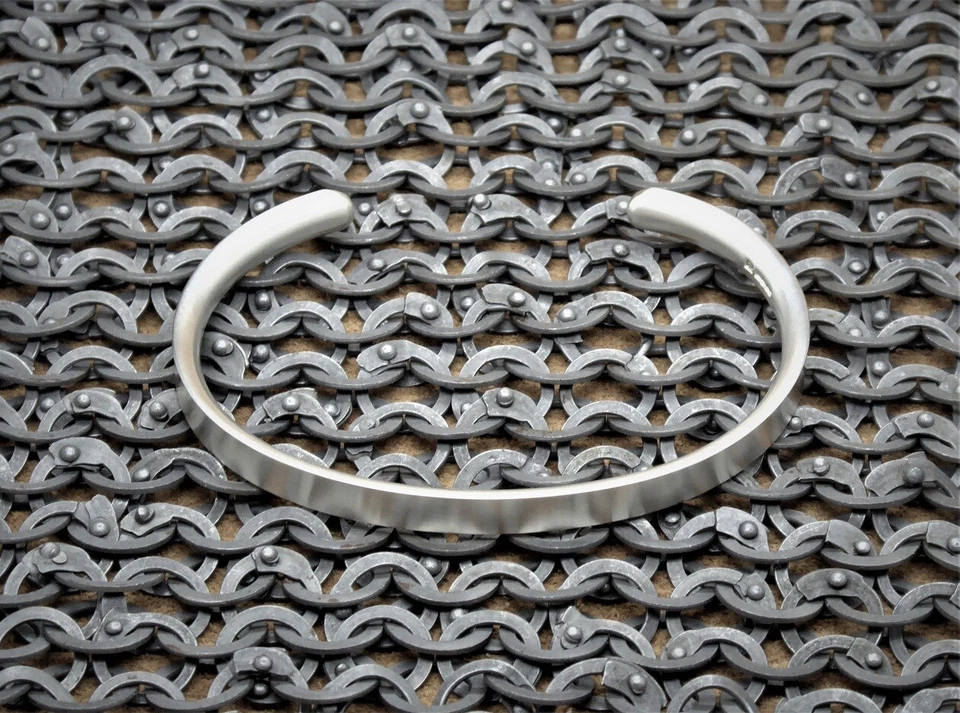 Men's Gents "Matte Look" Solid Sterling 925 Silver Open Bangle Torque Bracelet - Image 3 of 4