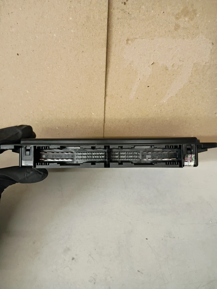 2006–2008 BMW 325i E90 FRMFA Footwell Light Control Module OEM 61356988000-01 - Image 4 of 4