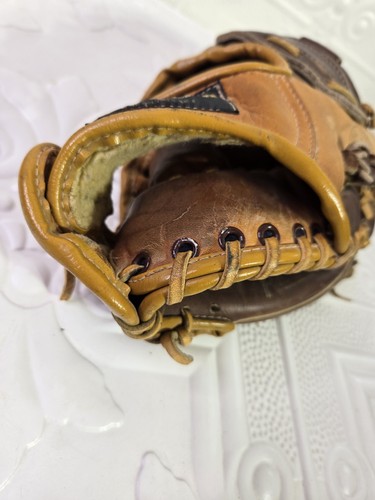 Vintage DIAMOND MASTER 2 Tone Right Hand Throw Baseball Glove Model 5375ACX - Picture 9 of 21